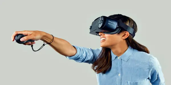 Virtual Reality: The Ultimate Guide to Stepping into the Future